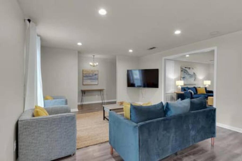 Quiet Relaxing Home - Close To Downtown & Beach 4Br-2Bt 彭萨科拉 外观 照片