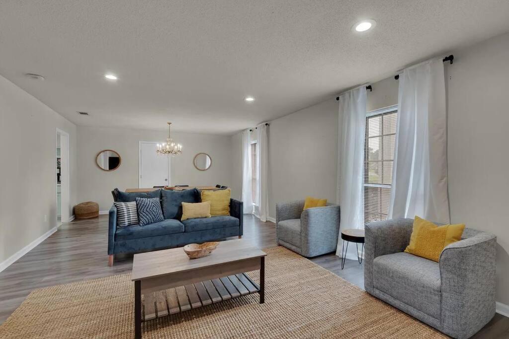 Quiet Relaxing Home - Close To Downtown & Beach 4Br-2Bt 彭萨科拉 外观 照片
