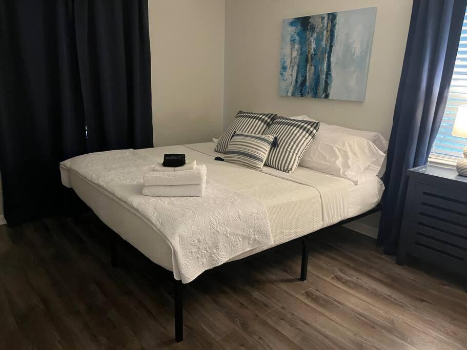 Quiet Relaxing Home - Close To Downtown & Beach 4Br-2Bt 彭萨科拉 外观 照片